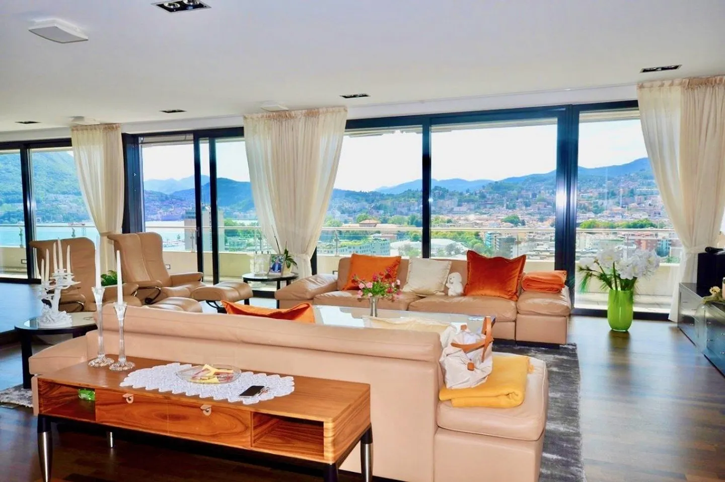 Magnificent Luxury Penthouse mit Dachterrasse und Blick auf den Luganersee - Foto 6 von 21