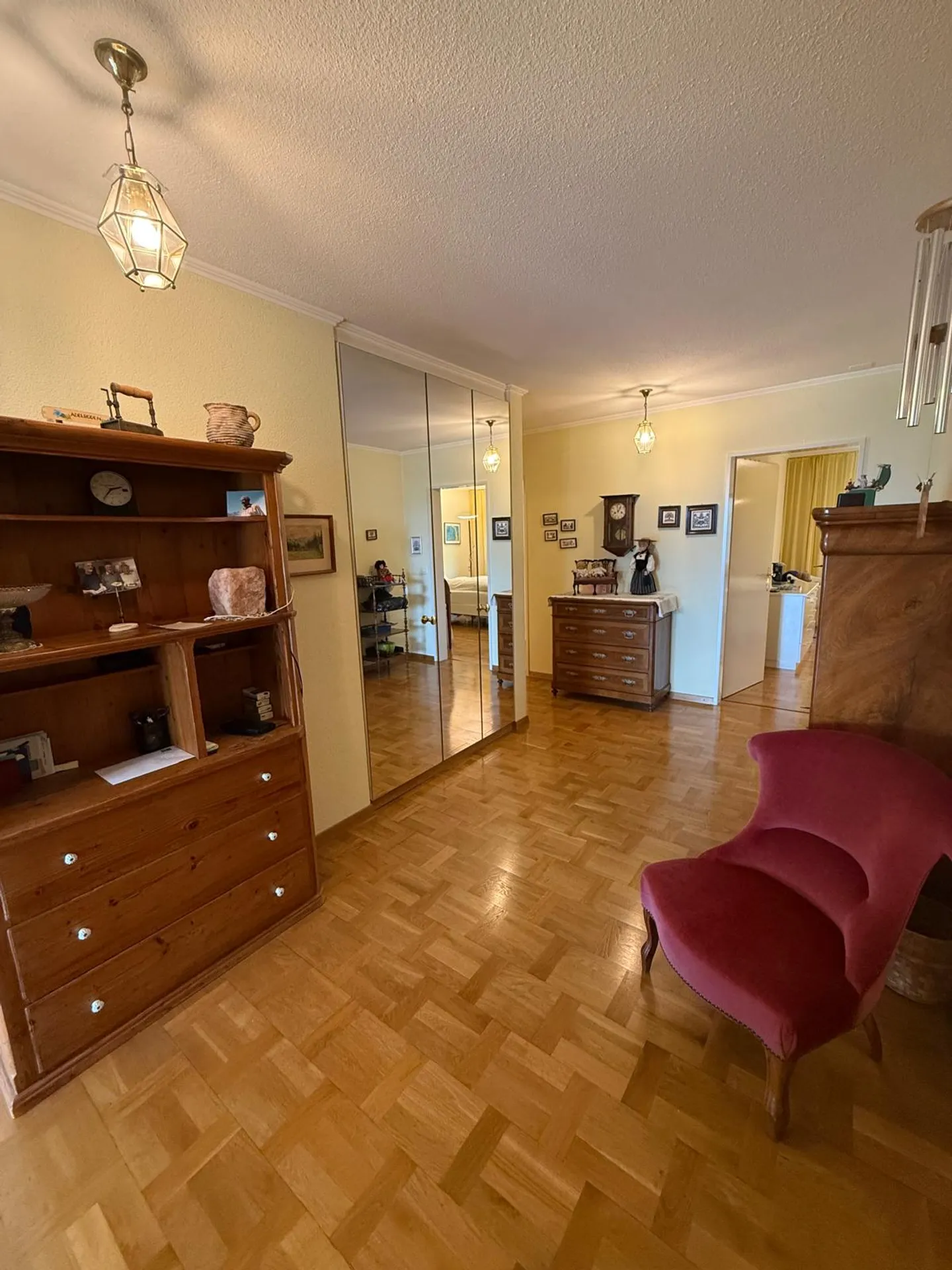 Spacious and bright 4.5-room apartment with mountain view in Thun - Photo 8 of 20