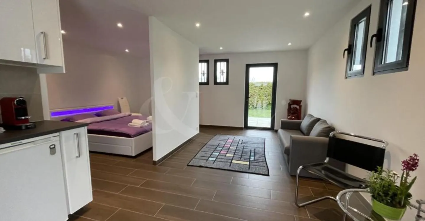 La Voie-De-Gex 6, furnished 2-room apartment on the garden level in Grand-Saconnex - Photo 1 of 5
