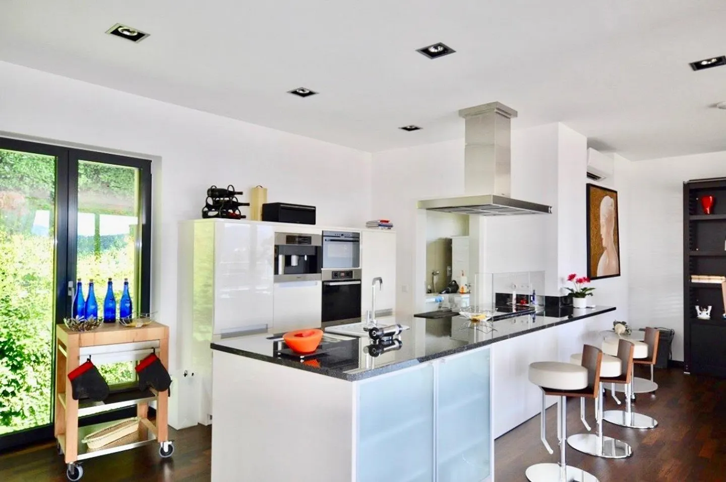 Magnificent Luxury Penthouse mit Dachterrasse und Blick auf den Luganersee - Foto 10 von 21