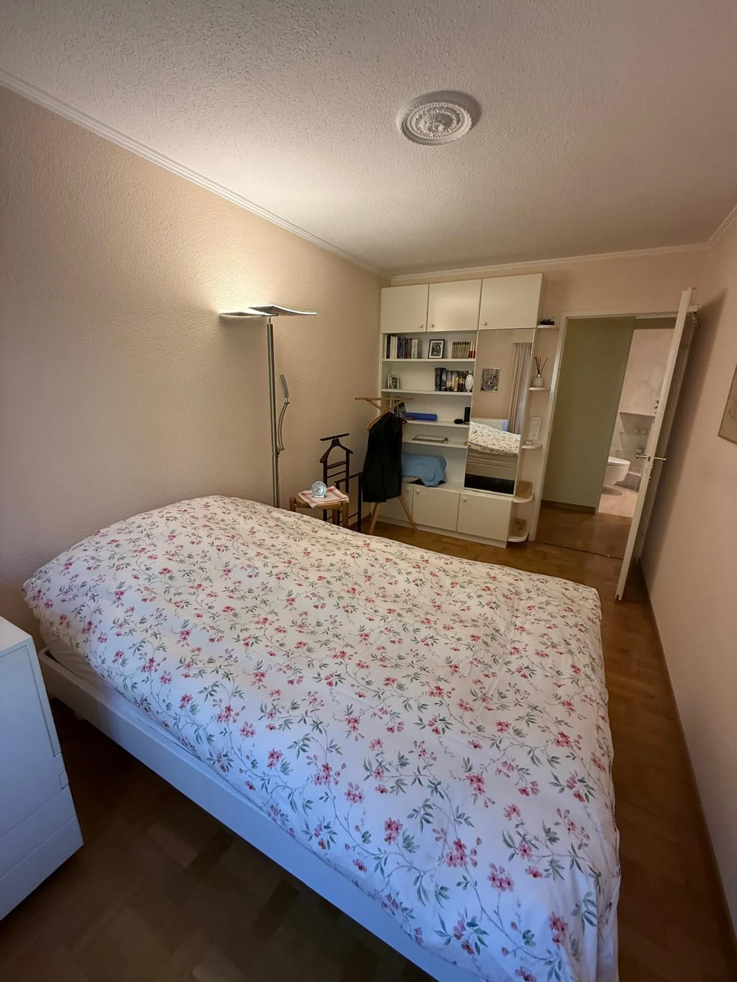 Spacious and bright 4.5-room apartment with mountain view in Thun - Photo 16 of 20