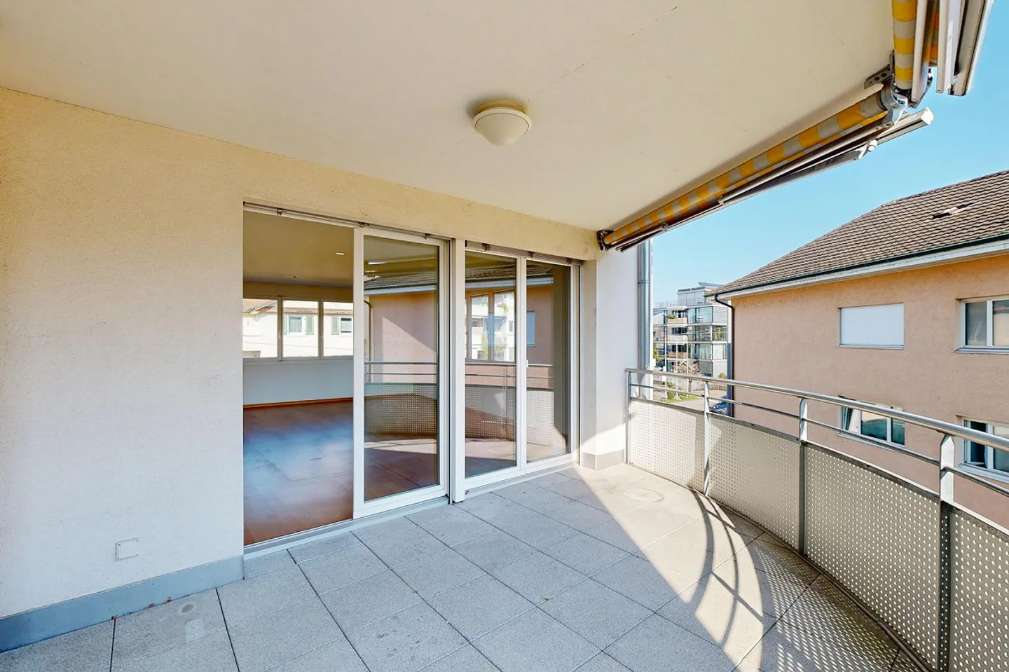 Condominium de 4,5 pièces dans un emplacement central - Photo 14 sur 16