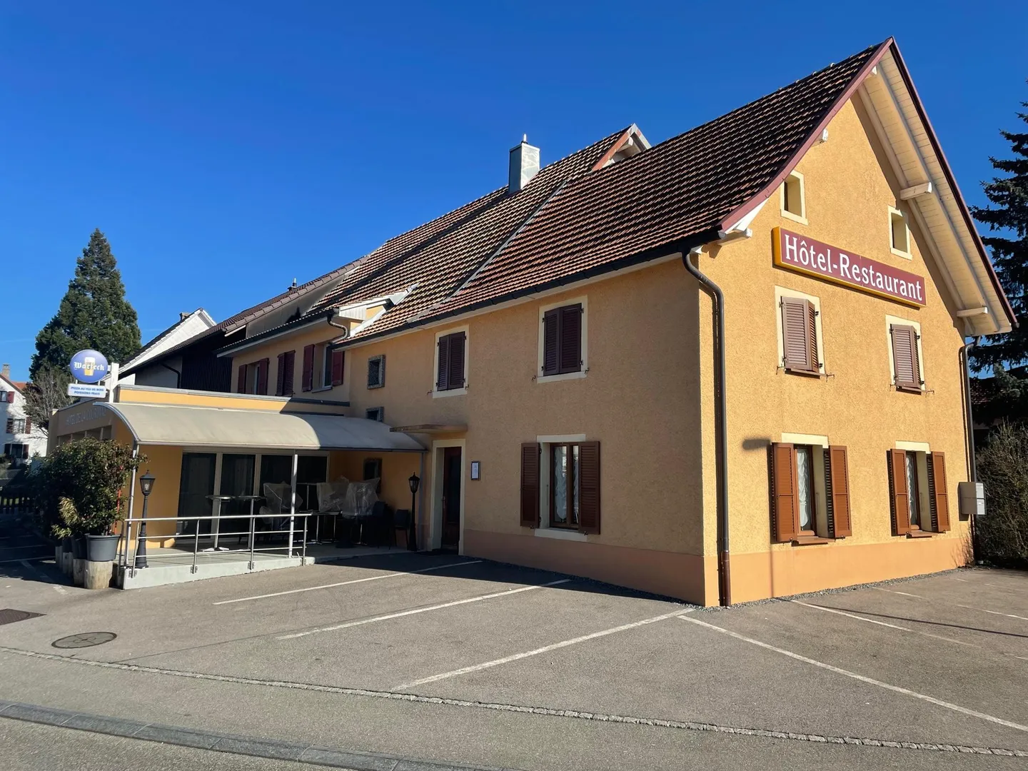 Aktives Hotel & Restaurant zu verkaufen - Foto 1 von 20