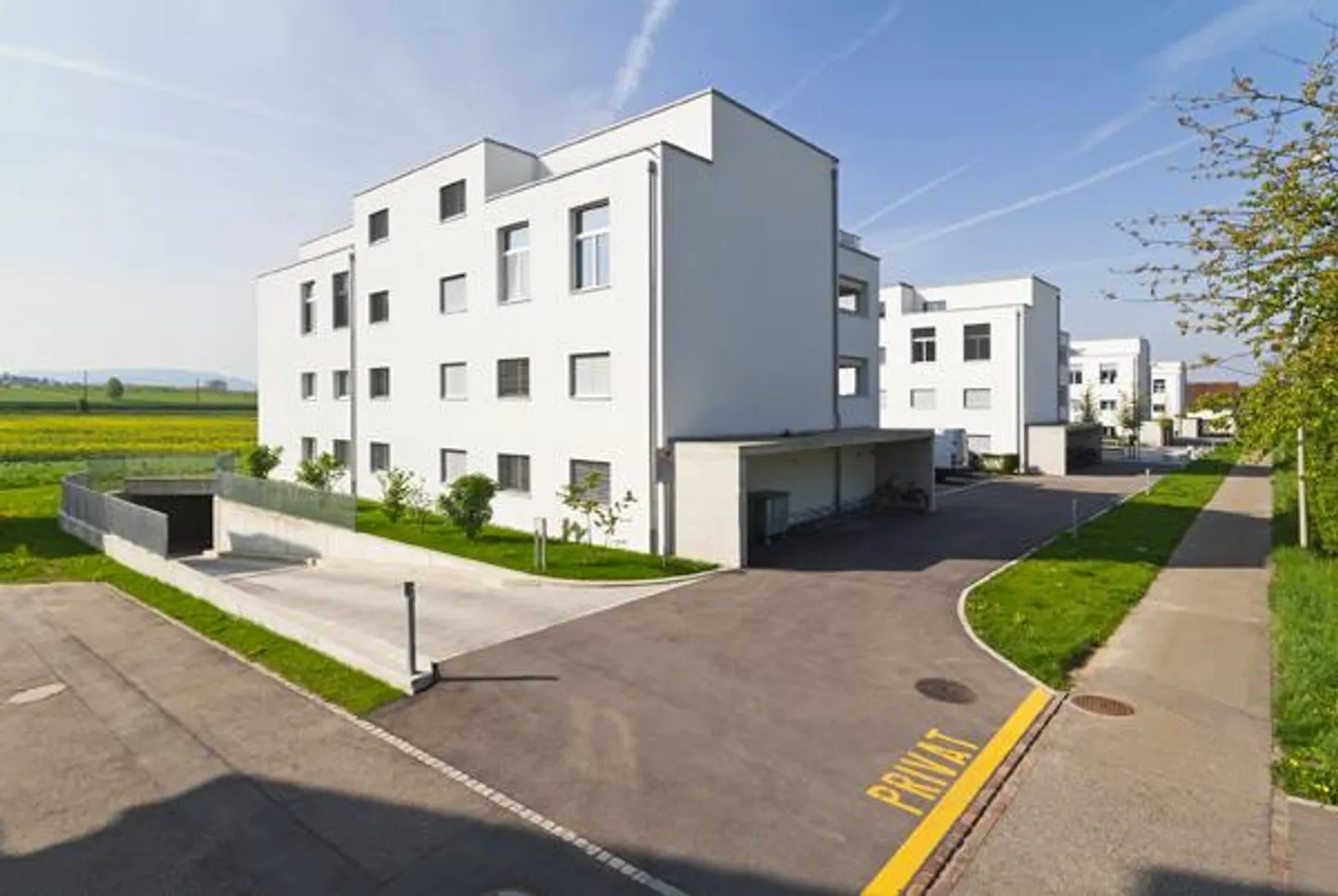 Parking spaces for rent in Rafz - Photo 1 of 1