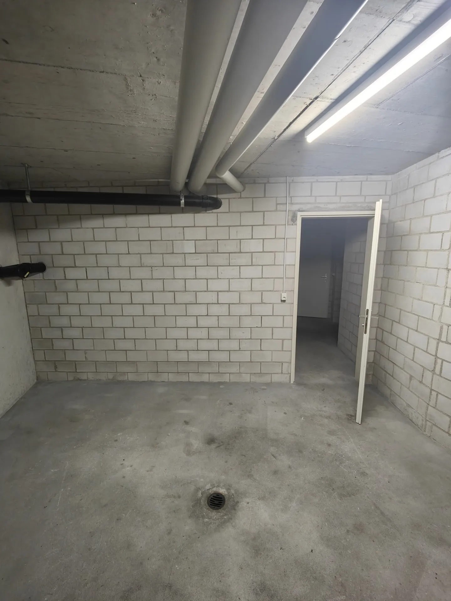 14m2 Magazzino Muri - Klosterfeldstrasse 32 - Foto 8 di 13