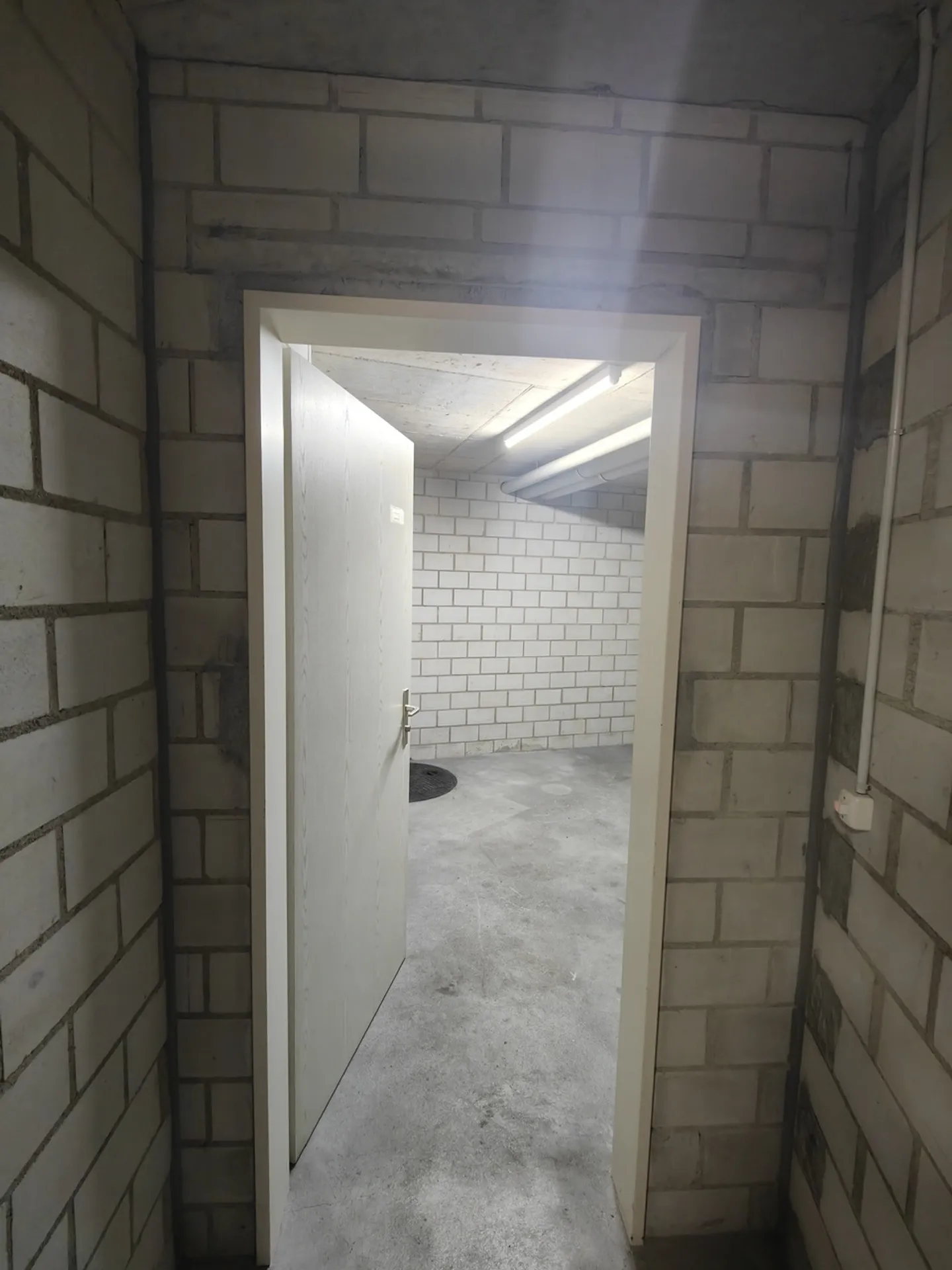 14m2 Magazzino Muri - Klosterfeldstrasse 32 - Foto 9 di 13