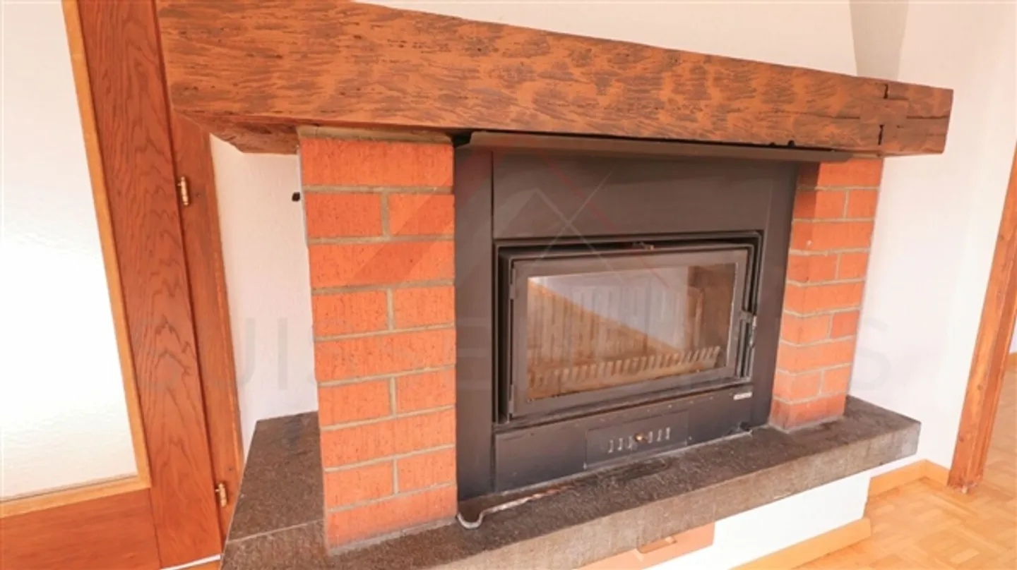 Villa spaziosa con grande terreno e vista libera - a pochi passi da Porrentruy - Foto 7 di 10