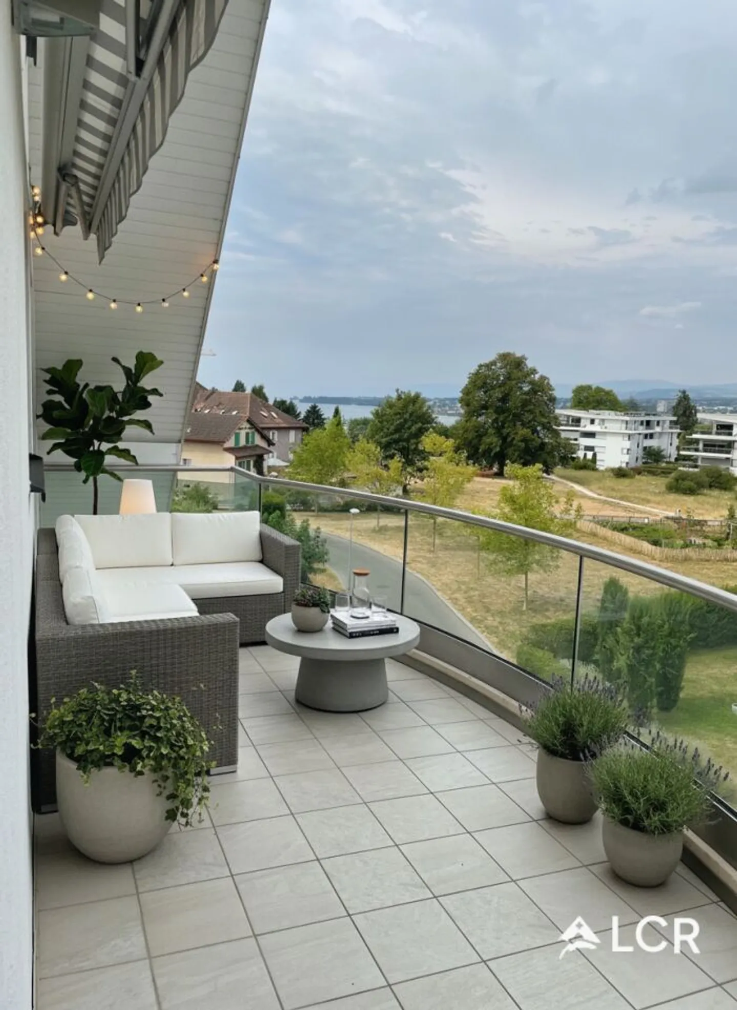 Magnificent 4.5-room apartment / 3 bedrooms / 2 bathrooms / 1 balcony - Photo 8 of 8