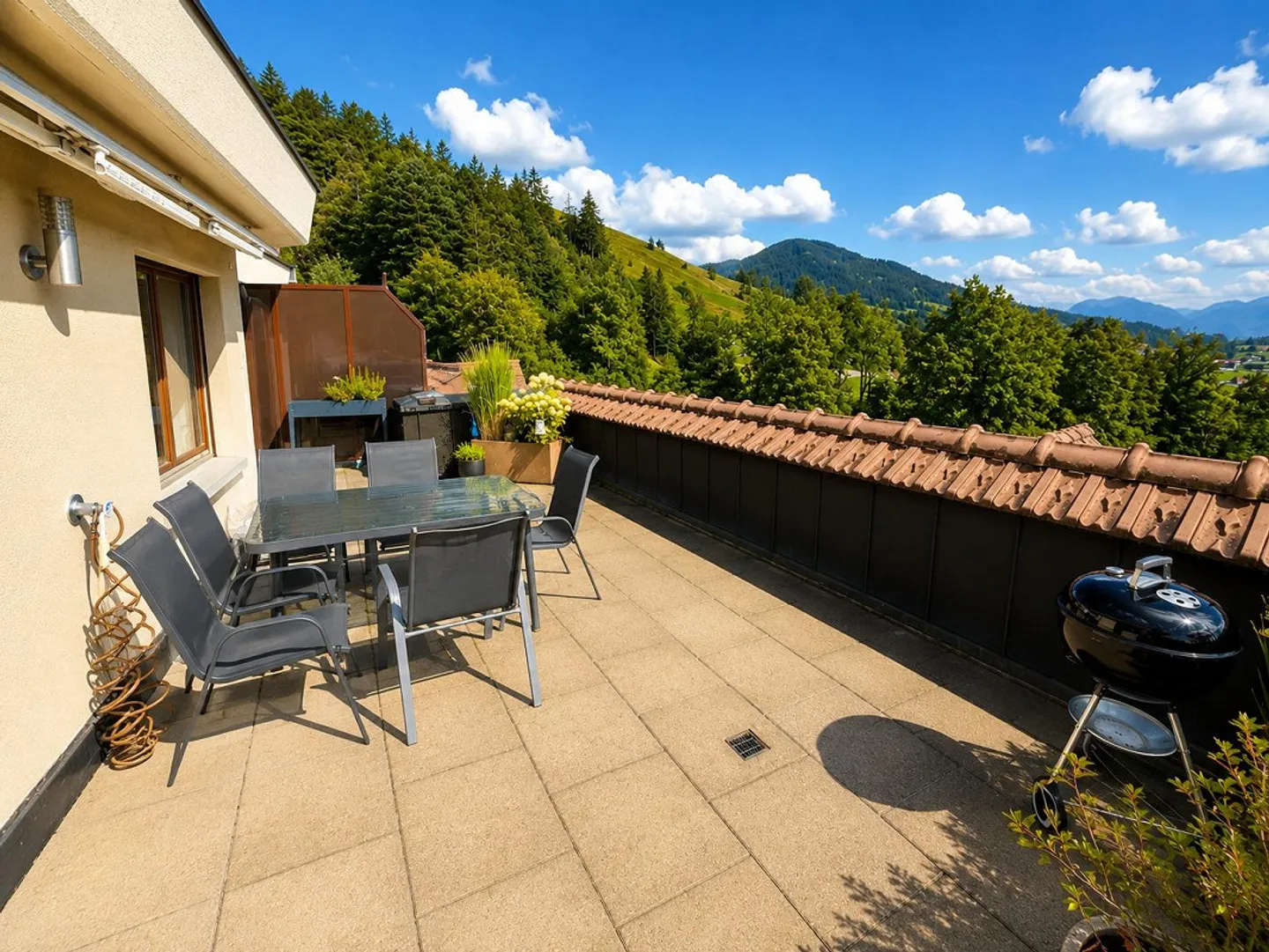 Helle 4½-Zimmer-Terrassenwohnung an sonniger Lage in Rothenthurm - Foto 8 di 12