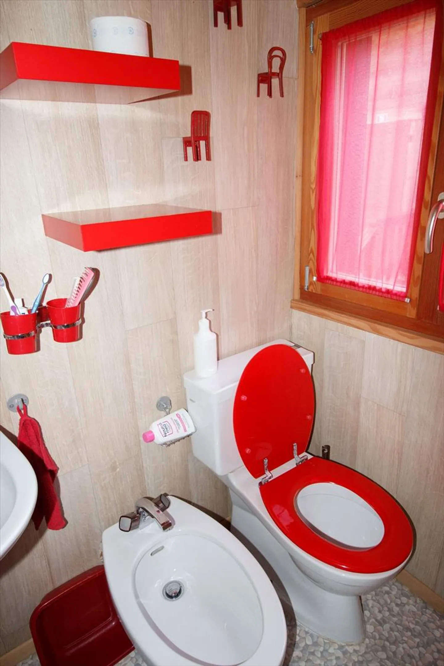 Chalet CH-13, Piccolo Chalet Vallese, Balcone con Vista - Foto 7 di 14