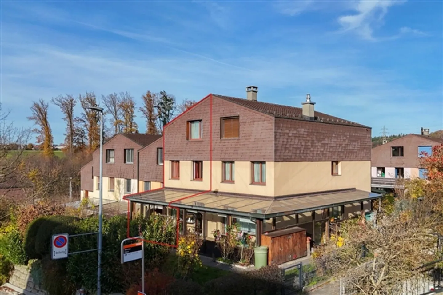 «Familienfreundliches 6-Zimmer-Reihenmittelhaus mit viel Platz zum Leben und Freizeit direkt vor der Tür» - Foto 2 von 20