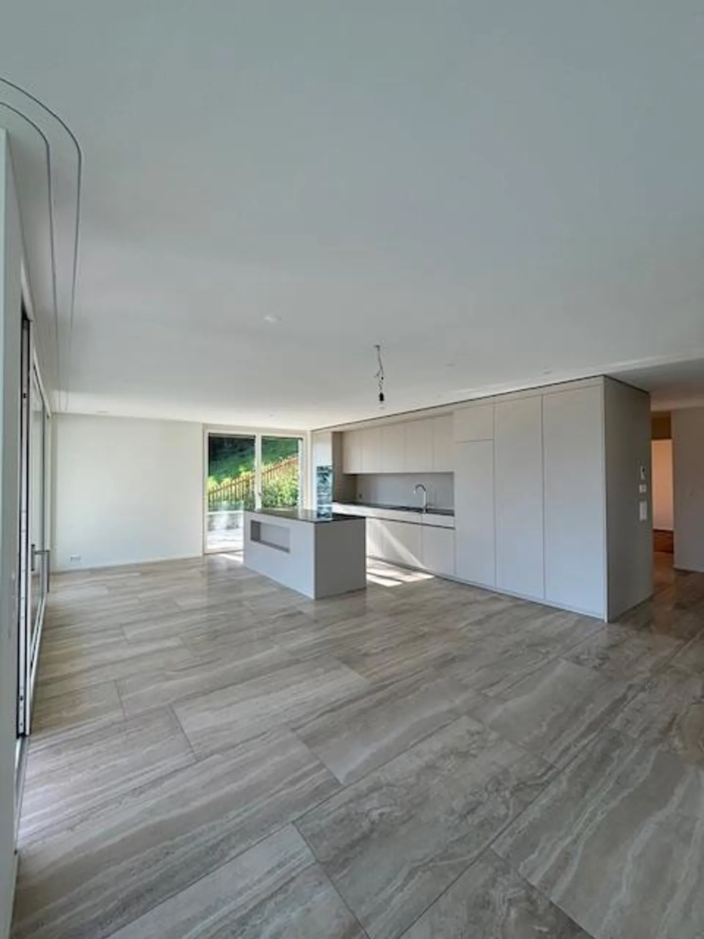 Vivere in una posizione privilegiata - Foto 3 di 14