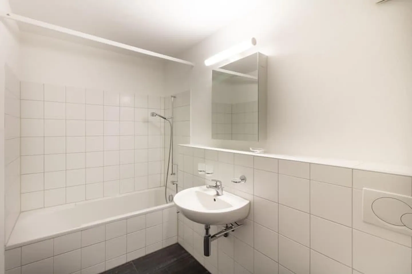 Charming 2½-room apartment in a central location - Photo 3 of 5