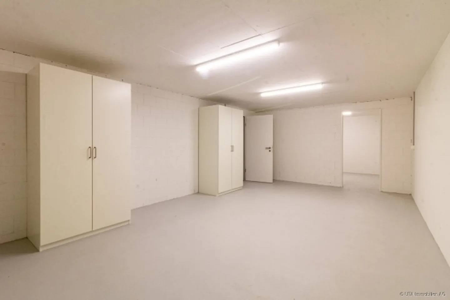 Modern Family Home with Terrace - Photo 16 of 19