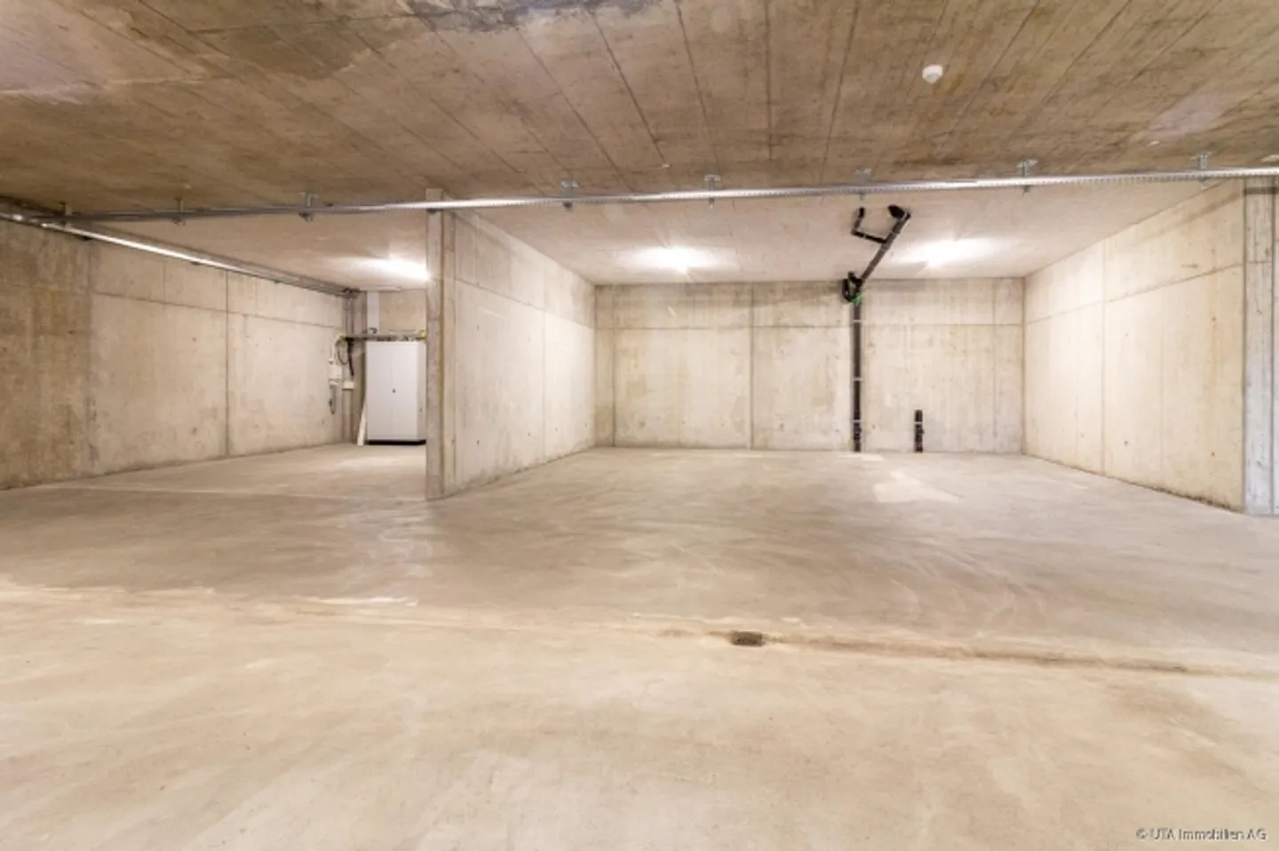 Modern Family Home with Terrace - Photo 18 of 19