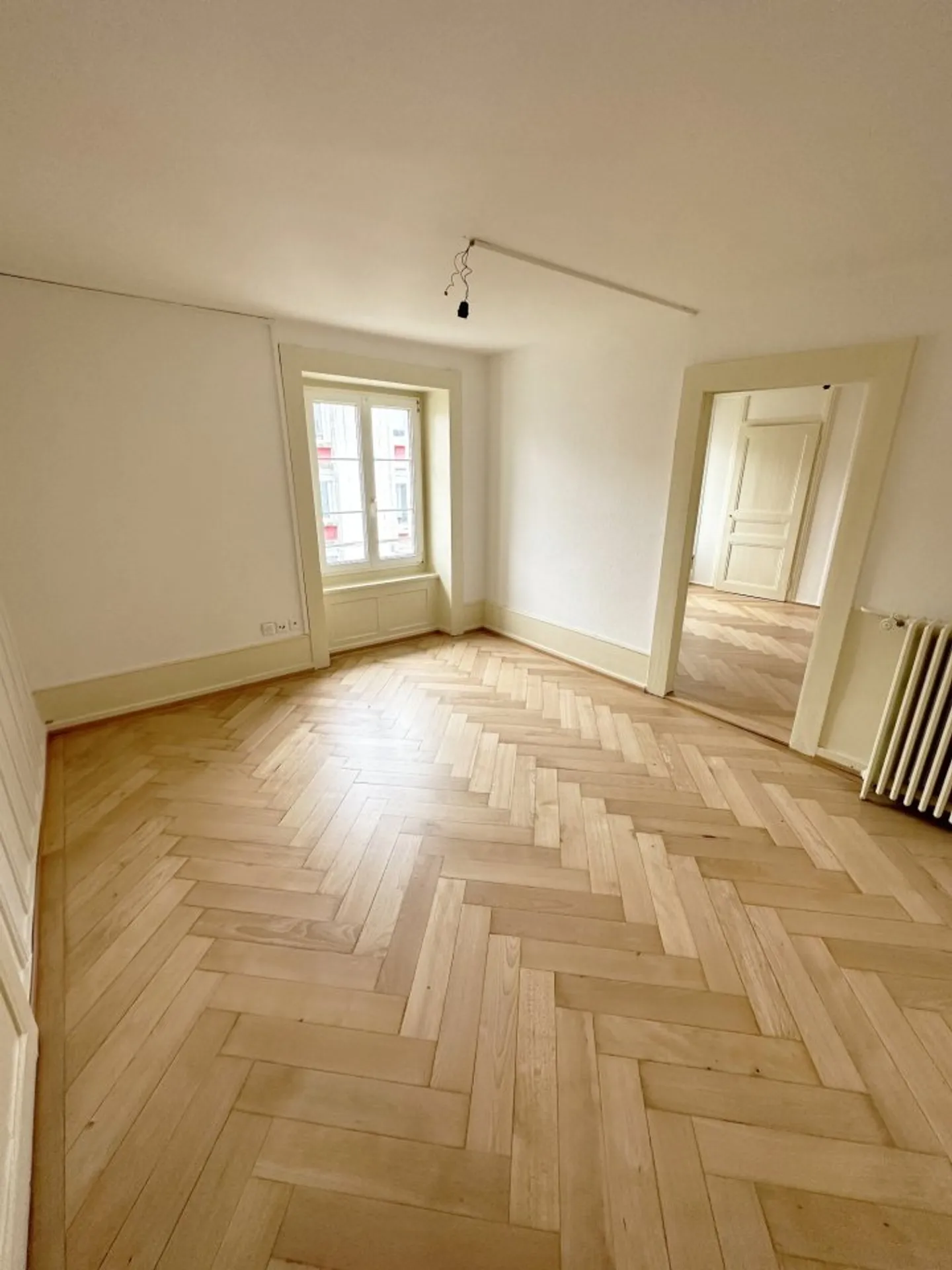 00820 - 2-room apartment - Paix 61 - La Chaux-de-Fonds - Photo 2 of 5