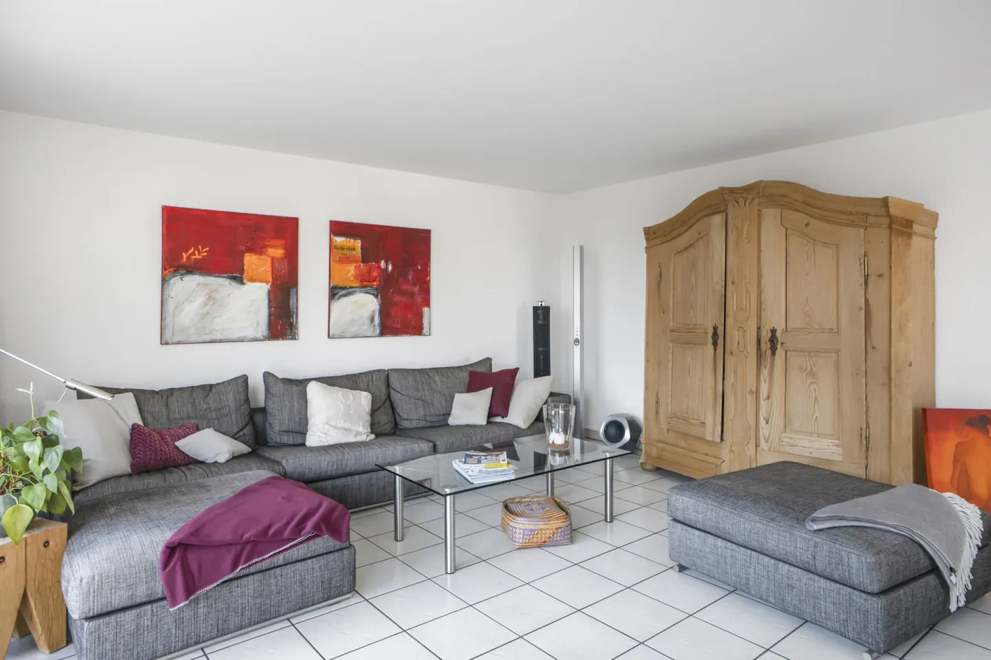 Exclusive 7.5-room single-family house with swimming pond in idyllic location - Photo 7 of 12