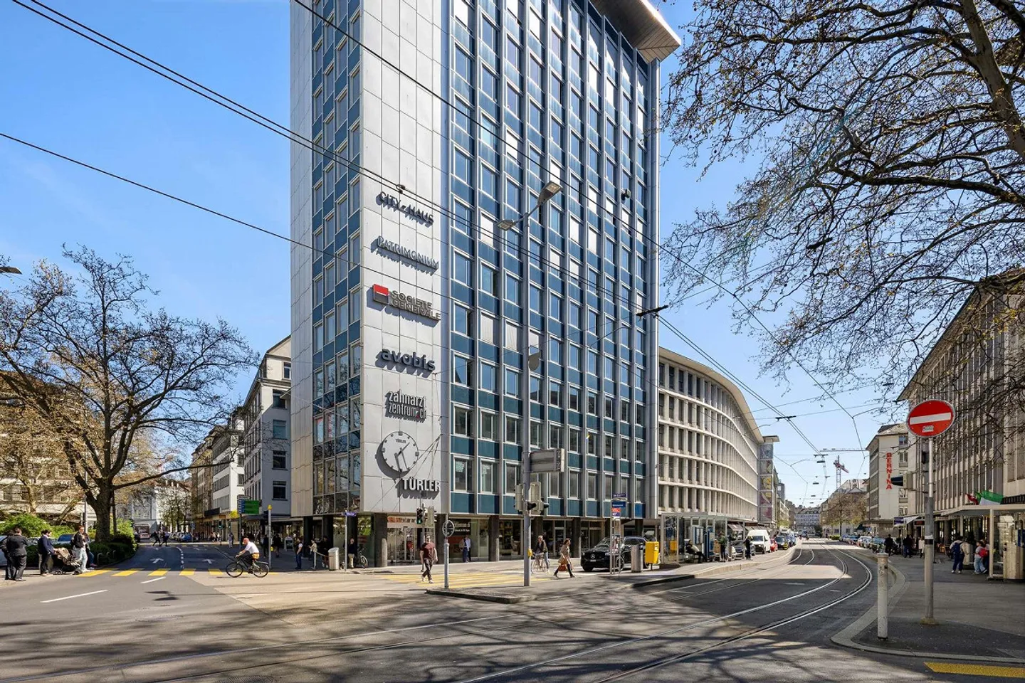 Espace de rez-de-chaussée représentatif dans un emplacement de choix – Talacker 50, Zurich - Photo 1 sur 13