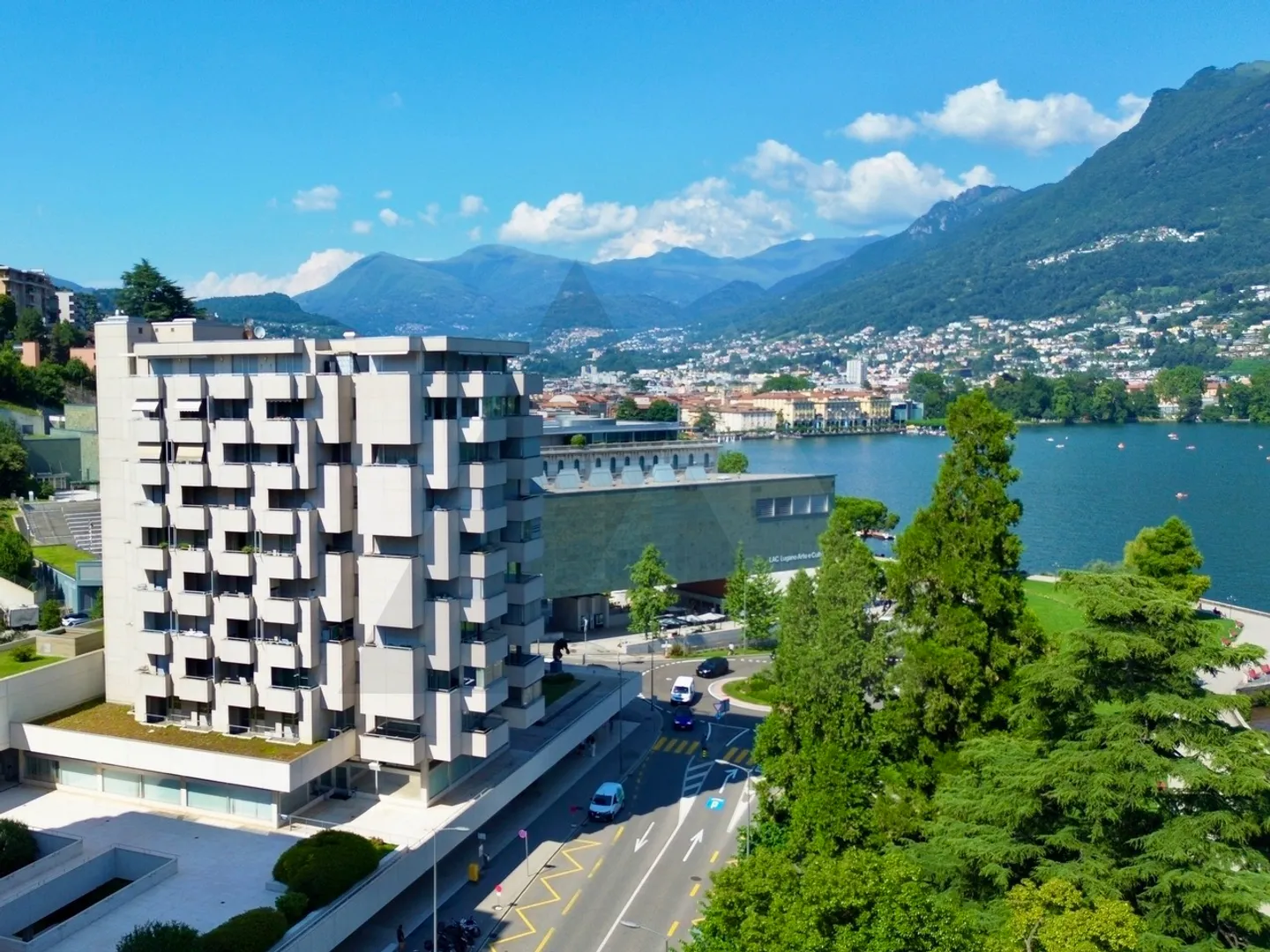 Appartamento di lusso a Lugano con vista lago - Foto 1 di 14