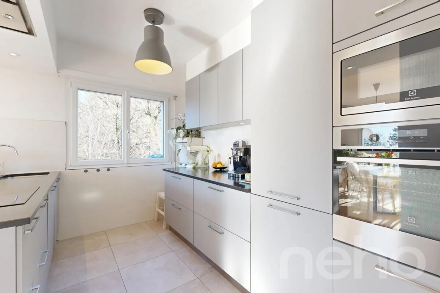 Bright 4-bedroom apartment with balconies and unobstructed view - Photo 2 of 12