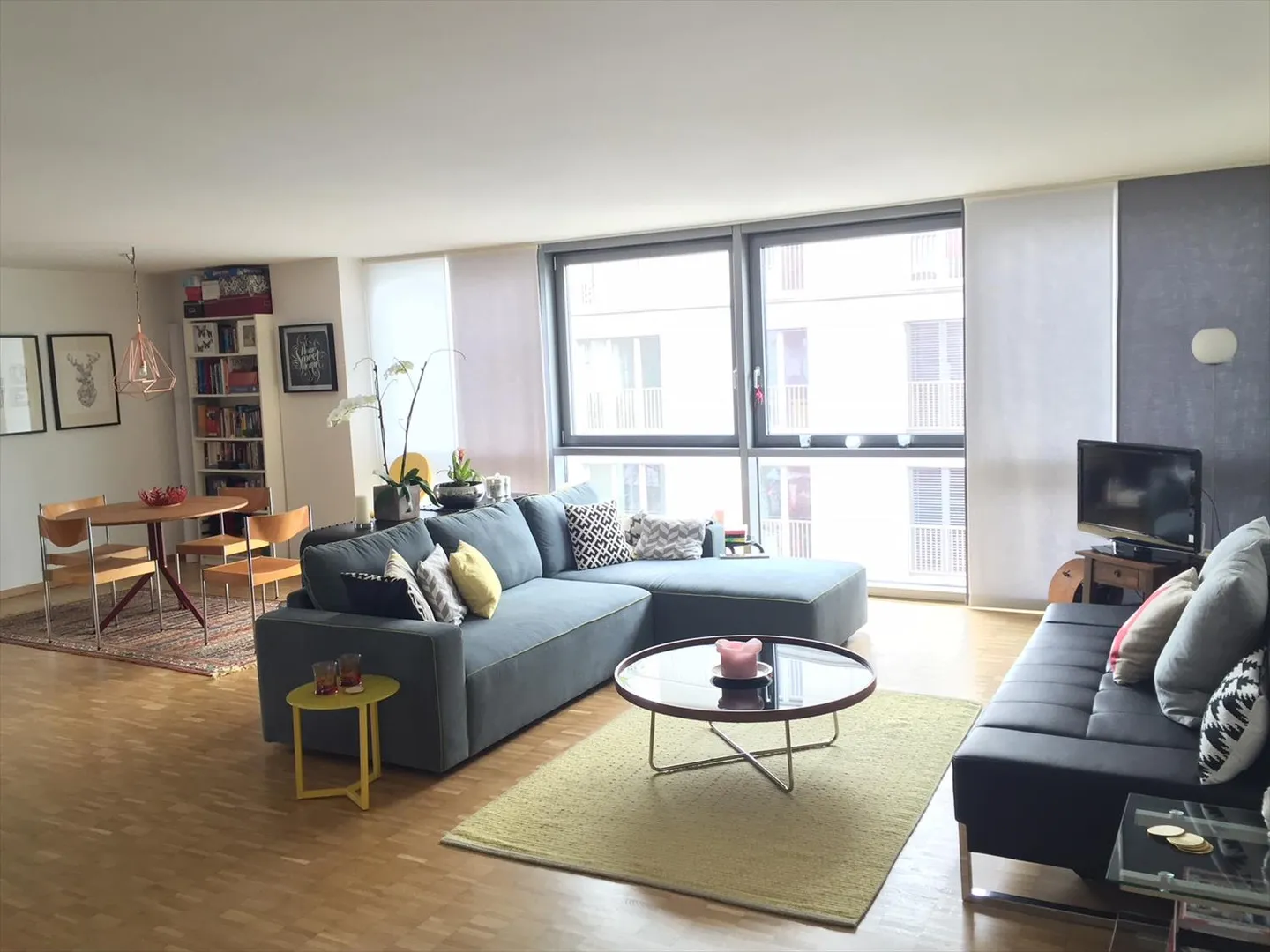 In the Scene Quarter of Zurich - Photo 3 of 5