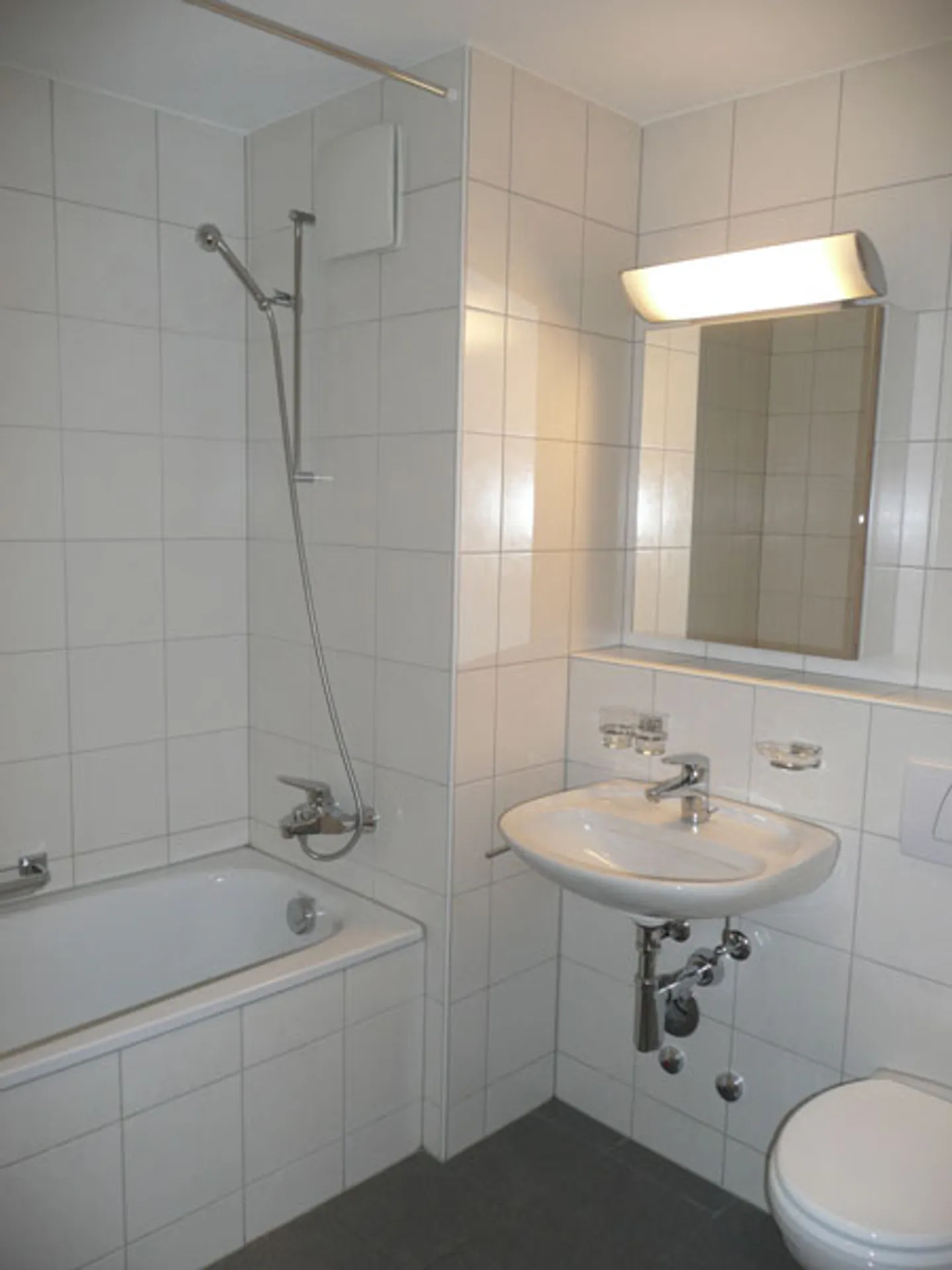 In the Scene Quarter of Zurich - Photo 5 of 5