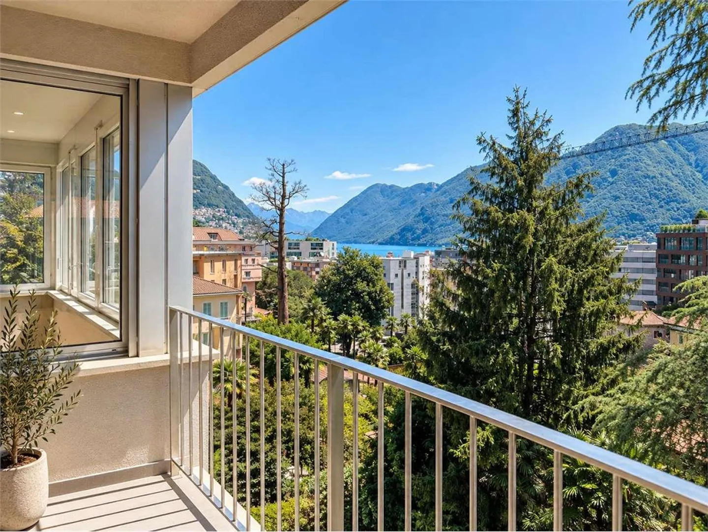 Lugano: exclusive apartment with lake view - Photo 6 of 7