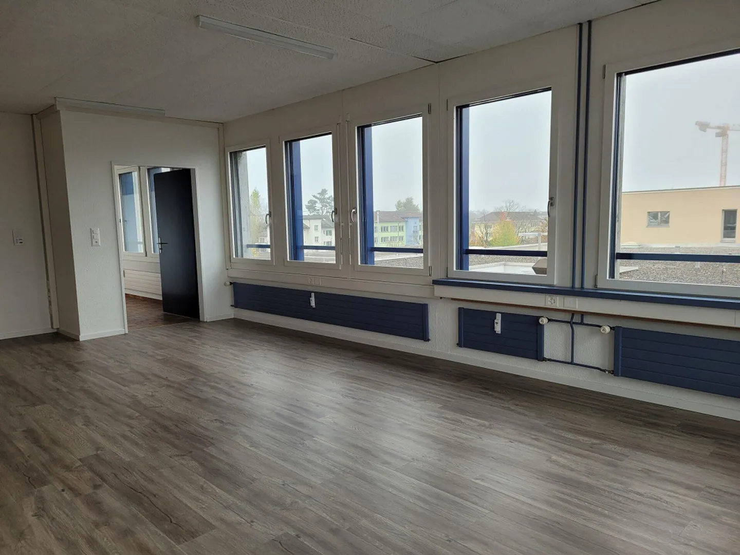 Your new, light-flooded offices with great views. - Photo 5 of 10