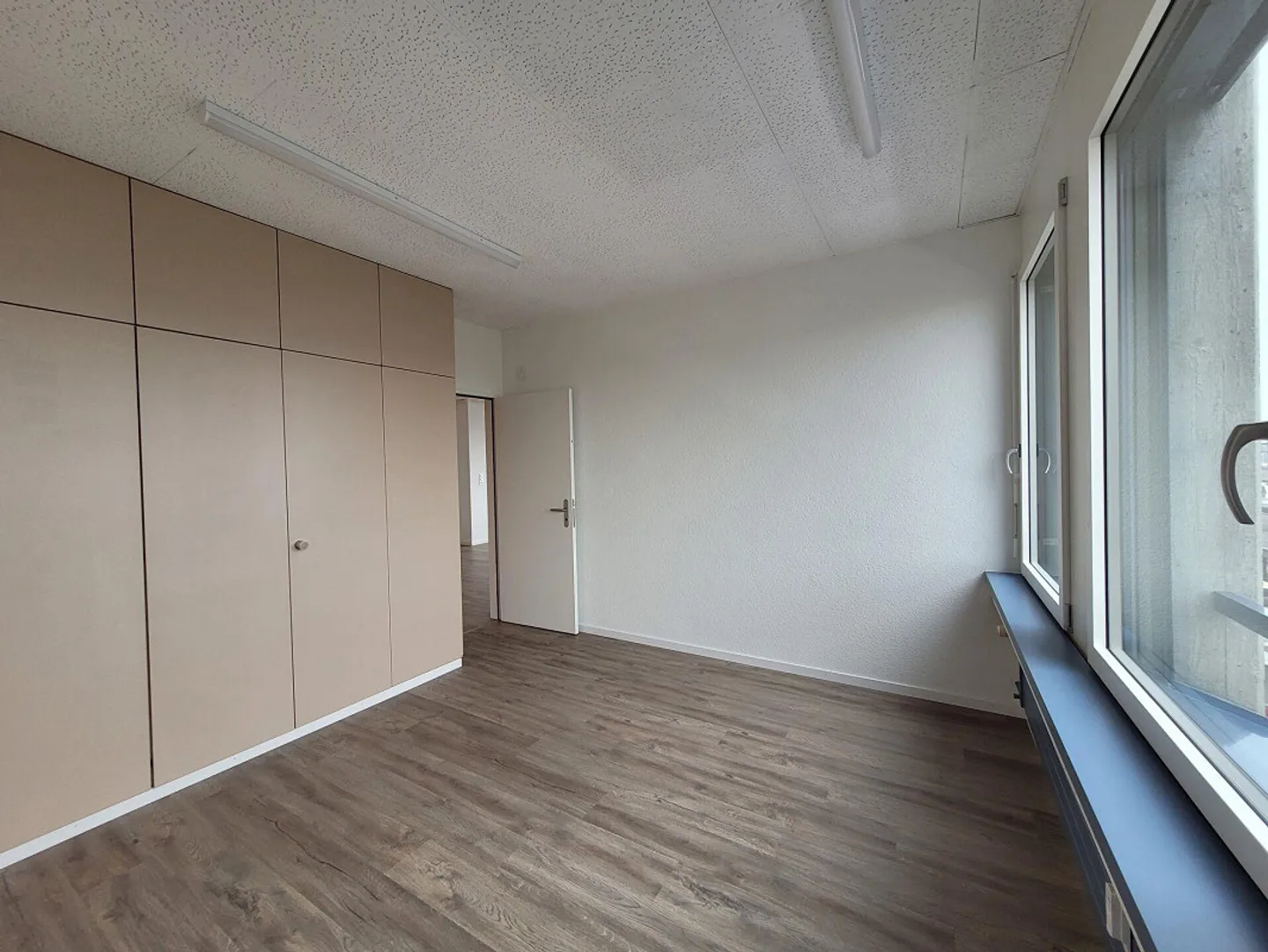 Your new, light-flooded offices with great views. - Photo 6 of 10
