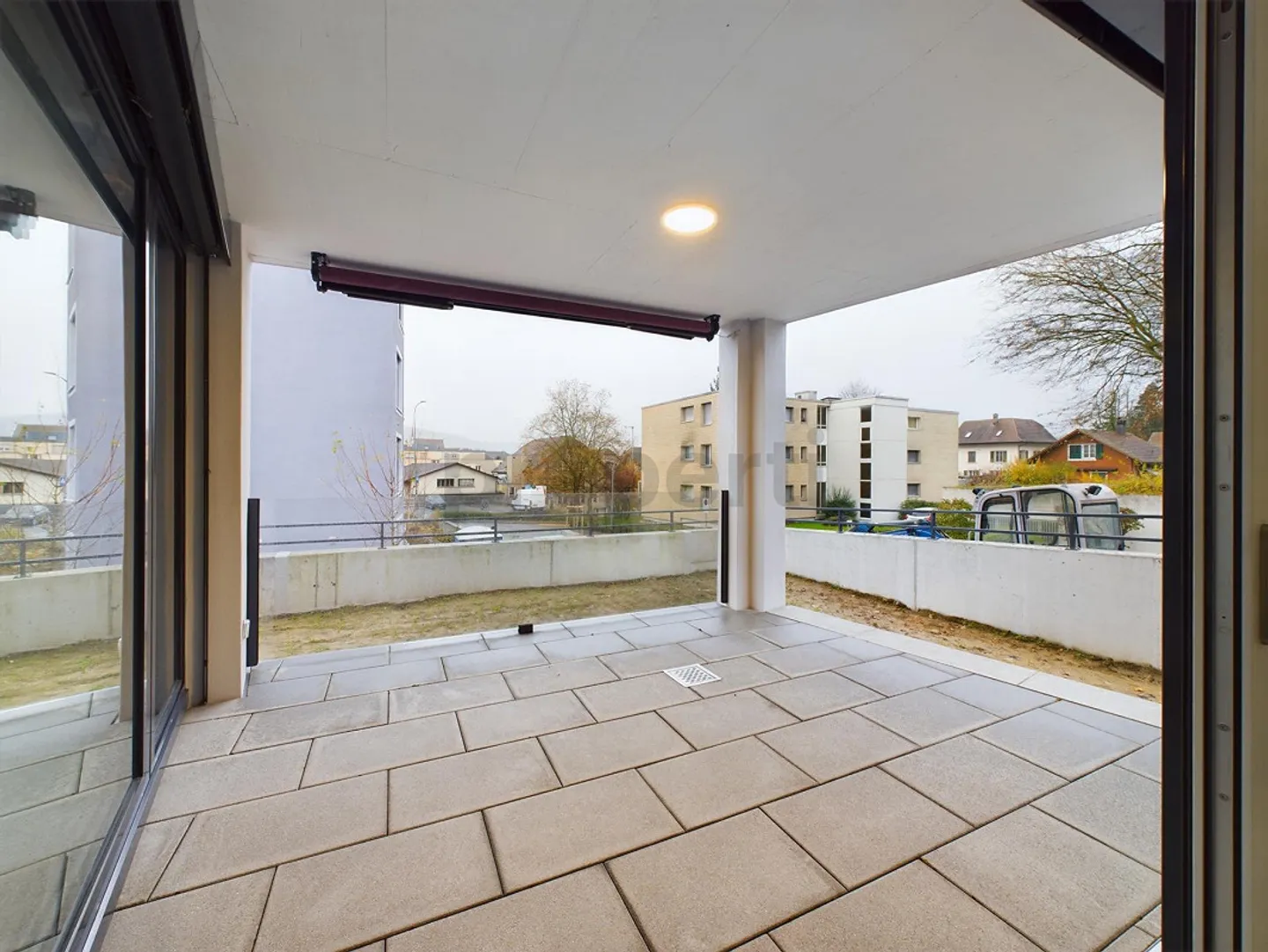 Modern Kitchen Island, Seating Area with Garden & Minergie Standard! - Photo 8 of 9