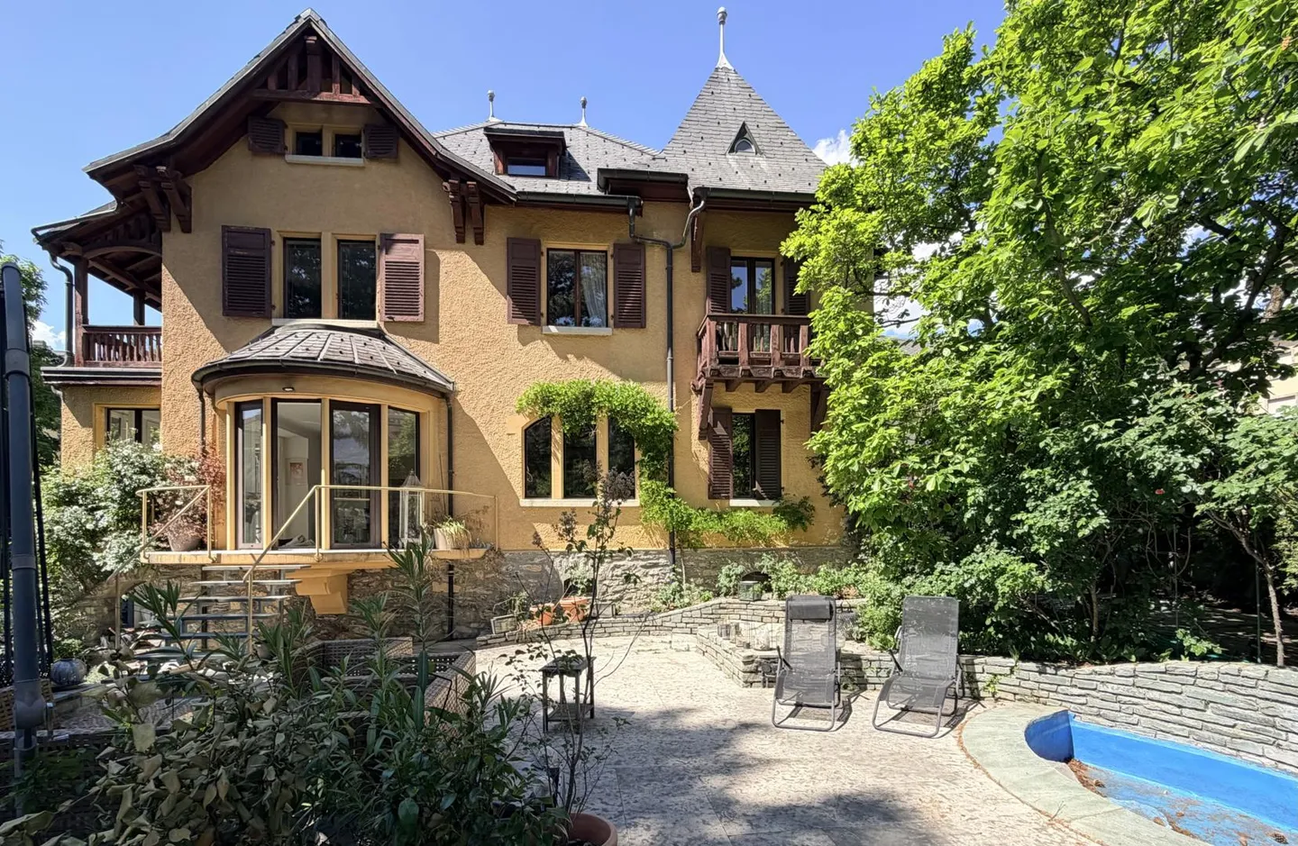Elegantes Herrenhaus in Sion - Foto 1 von 13