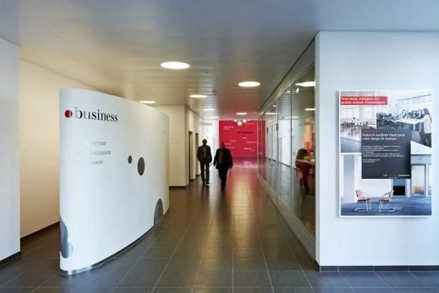 Offices 5 minutes from the train station and the A1 motorway - Photo 3 of 10