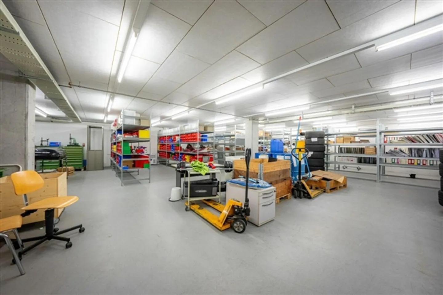 Ideale per ufficio, studio, laboratorio - spazi commerciali di 338 m² - Foto 10 di 11