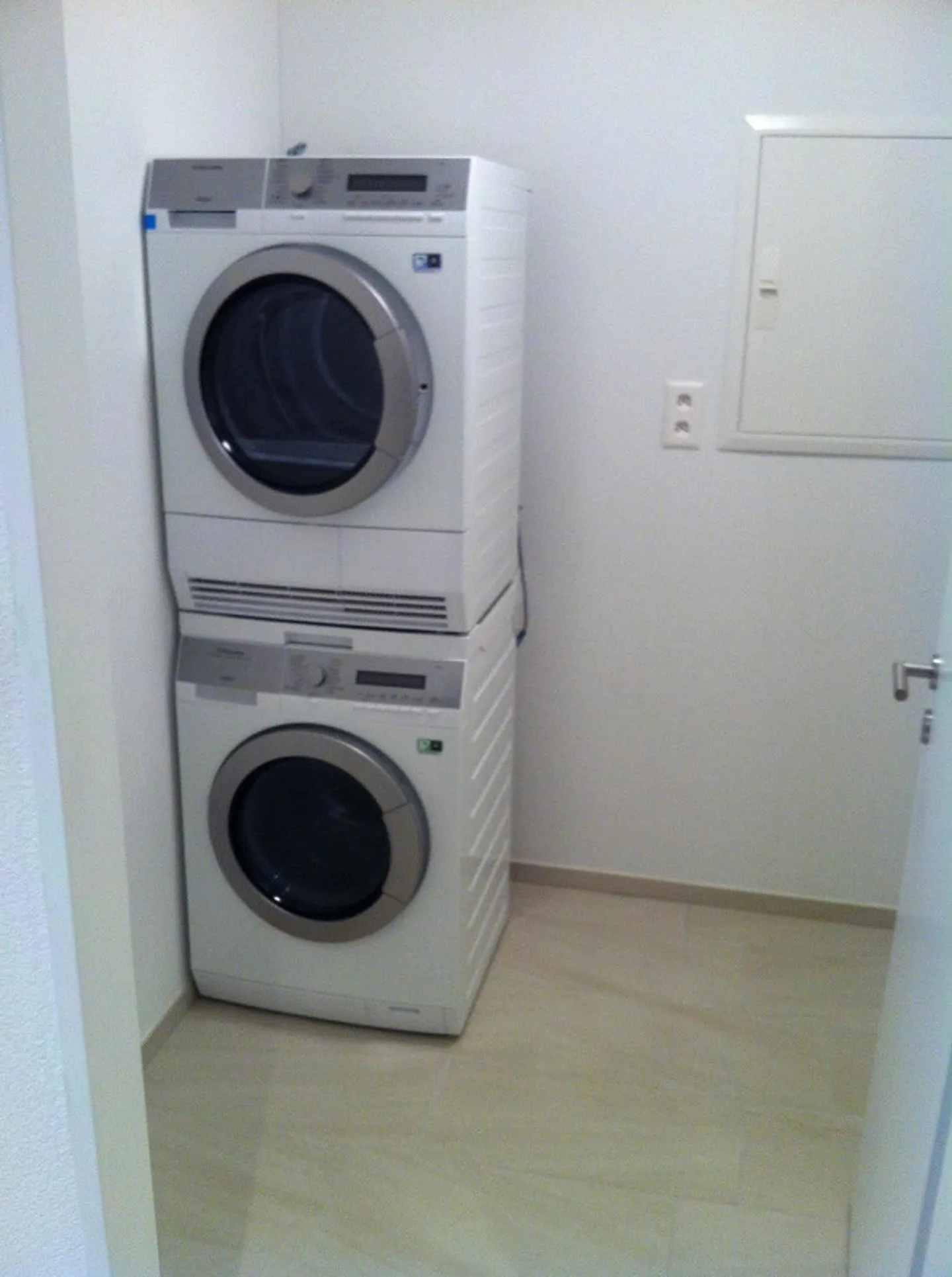Appartement 3,5 pièces, 96 m2 au 1er étage au centre de Schötz - Photo 7 sur 10