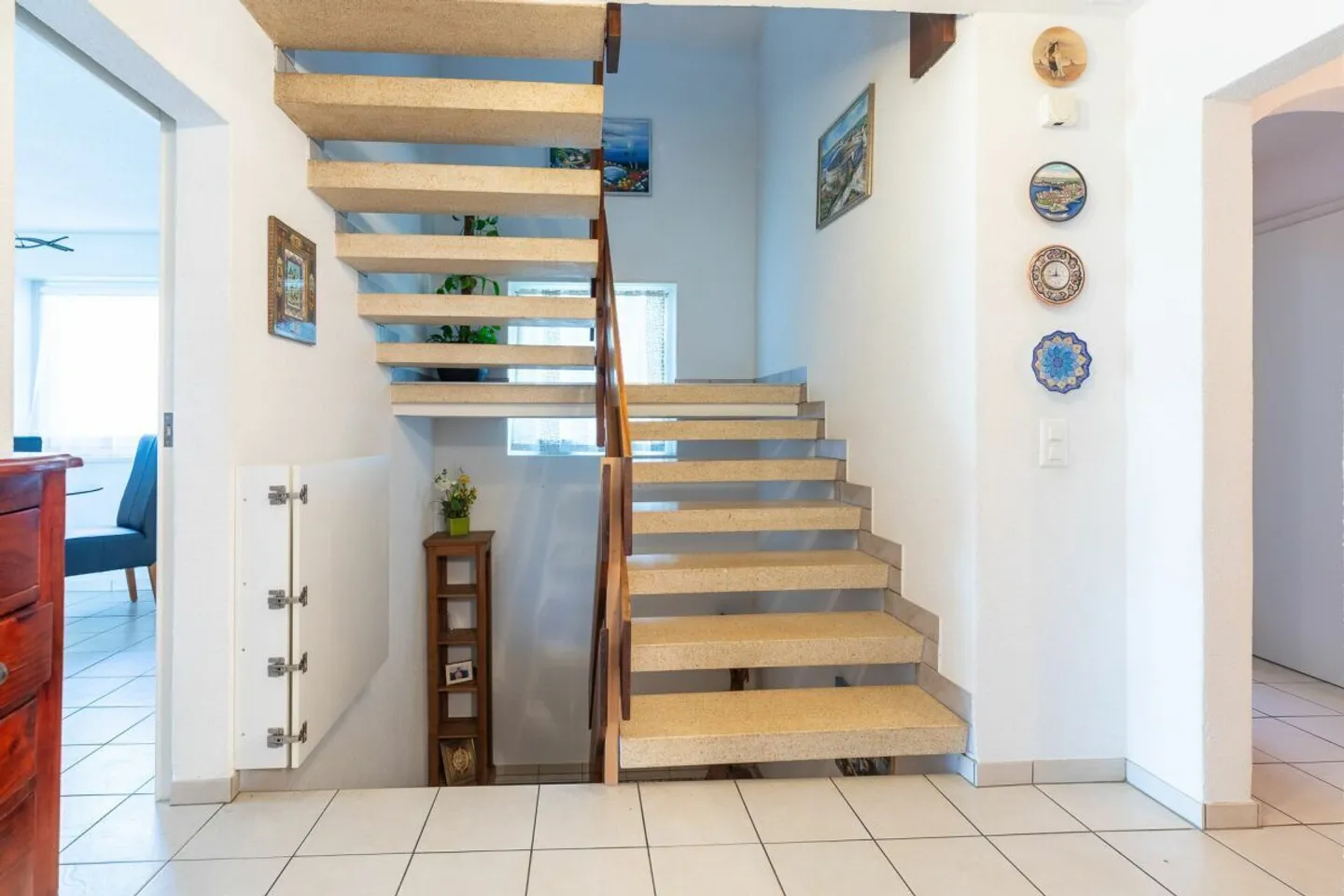 A Dream View - Spacious Family Villa Facing Lake Neuchâtel - Photo 13 of 24