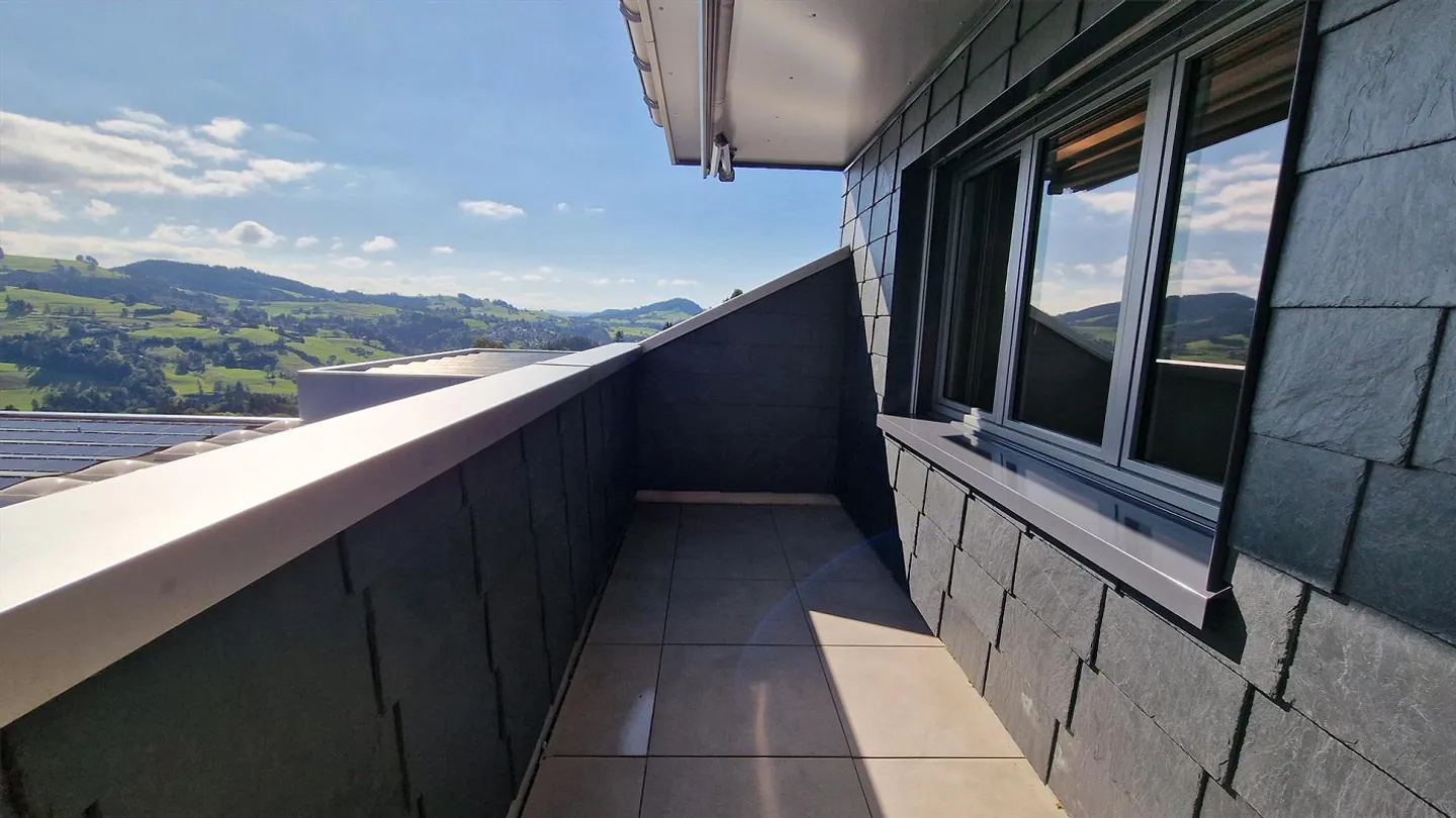 Appartamento 4.5 stanze (inclusi i costi di riscaldamento) - Foto 2 di 16