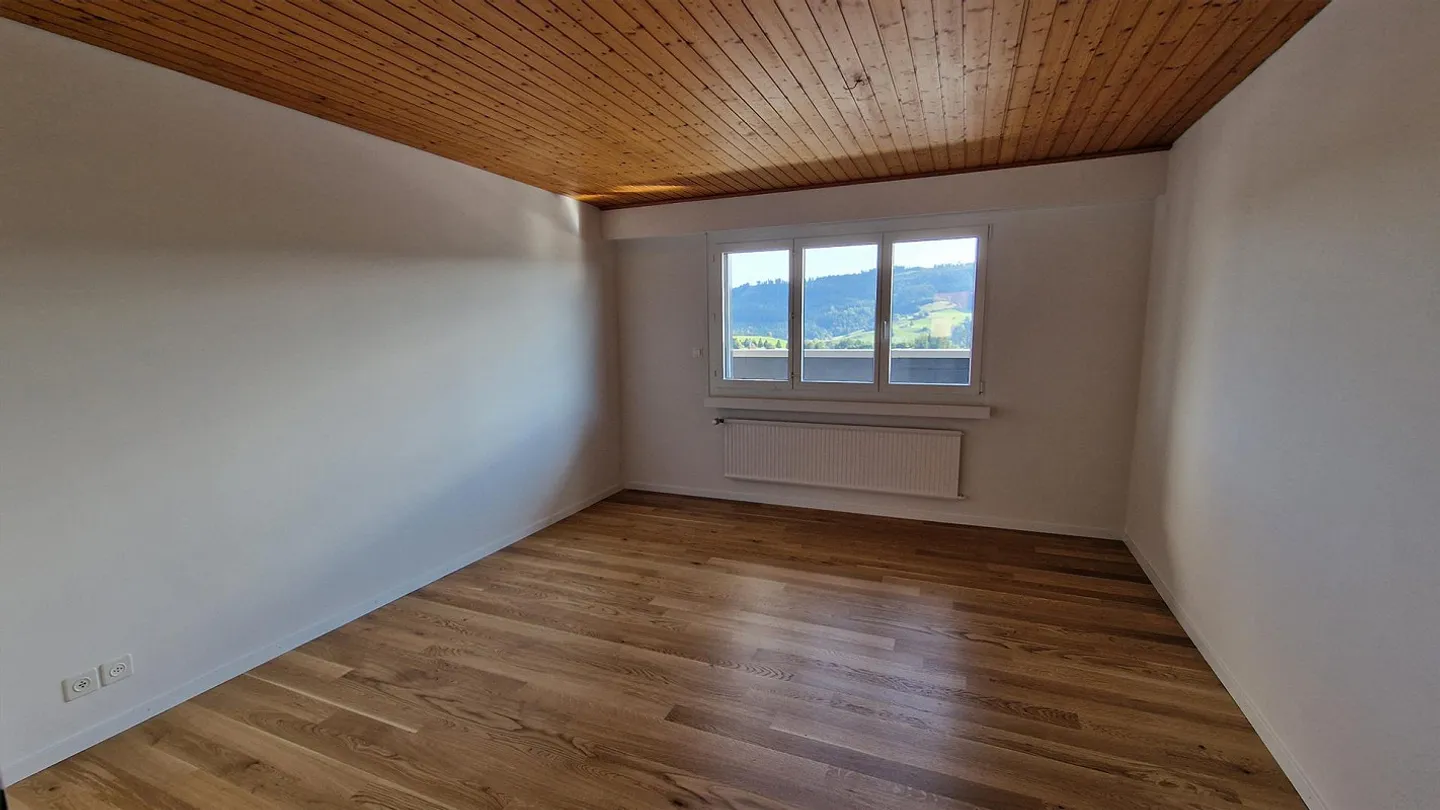 Appartamento 4.5 stanze (inclusi i costi di riscaldamento) - Foto 4 di 16