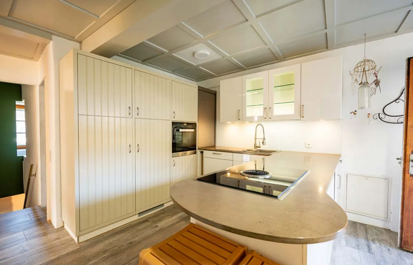 Incantevole appartamento maisonette di 4,5 stanze nell'historico Zehntenhaus - Dove la storia incontra il comfort moderno della vita - Foto 1 di 9