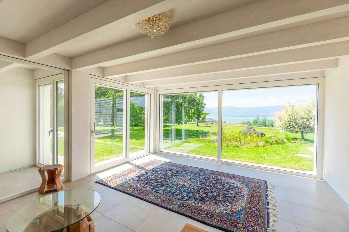 A Dream View - Spacious Family Villa Facing Lake Neuchâtel - Photo 19 of 24