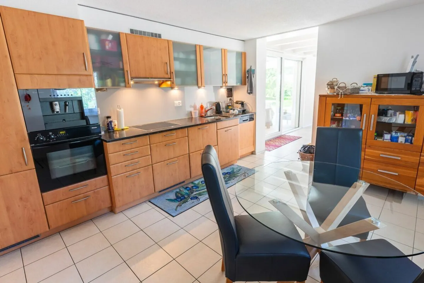 A Dream View - Spacious Family Villa Facing Lake Neuchâtel - Photo 17 of 24