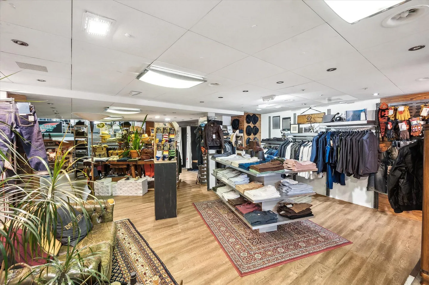 Espace commercial et de vente attrayant dans un emplacement central - 430m2 - Photo 3 sur 12
