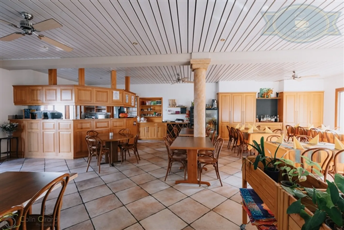 Edificio a uso misto nel cuore del villaggio di Seleute. - Foto 6 di 13