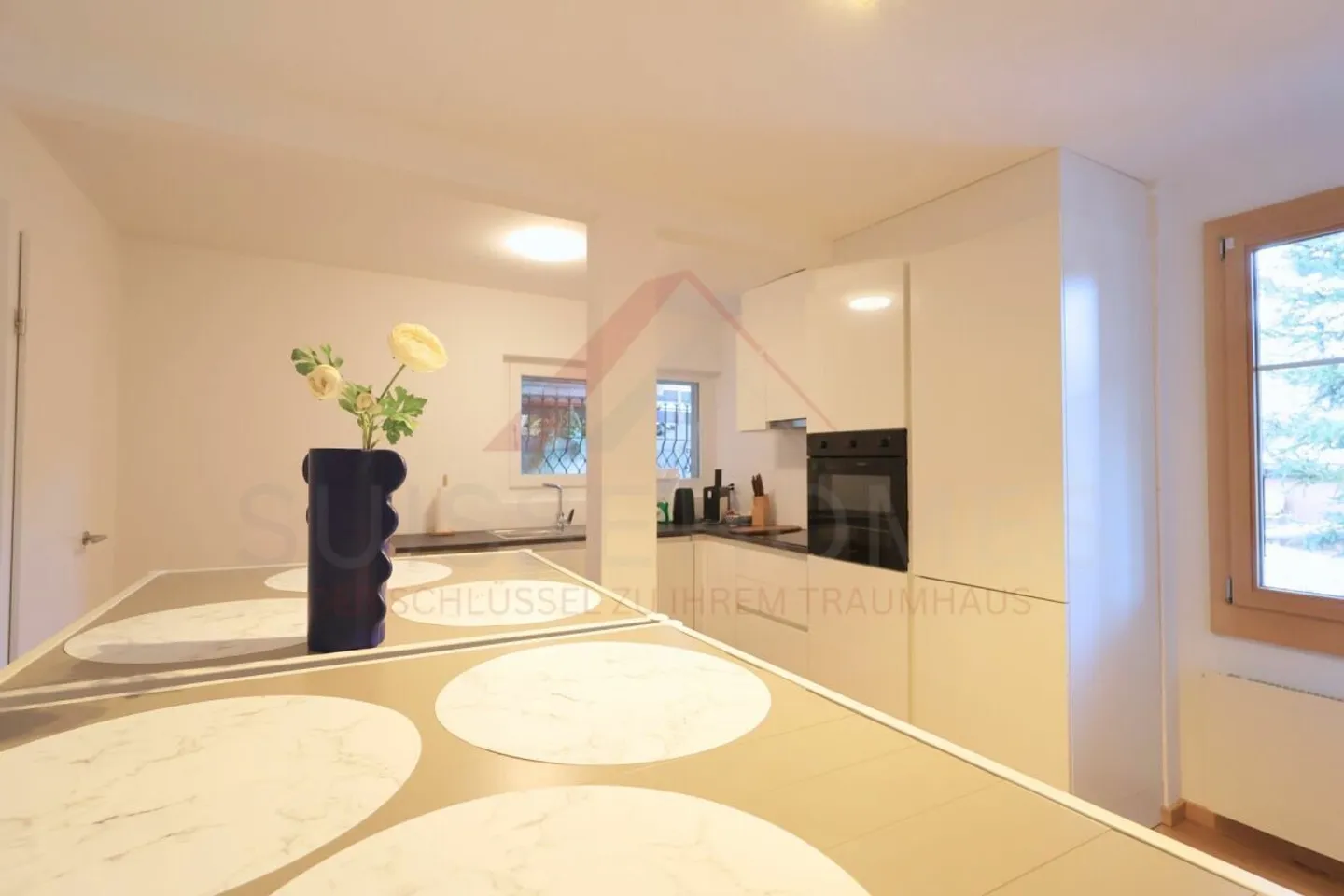 Einfamilienhaus mit modernem Wohnkomfort und charmantem Charakter - 4.5 Zimmer in 3700 Spiez - Foto 7 von 19