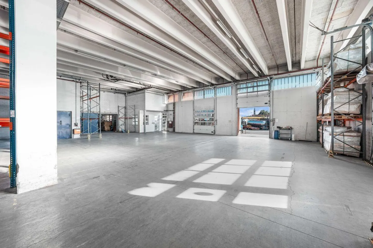 area di stoccaggio - Foto 5 di 9