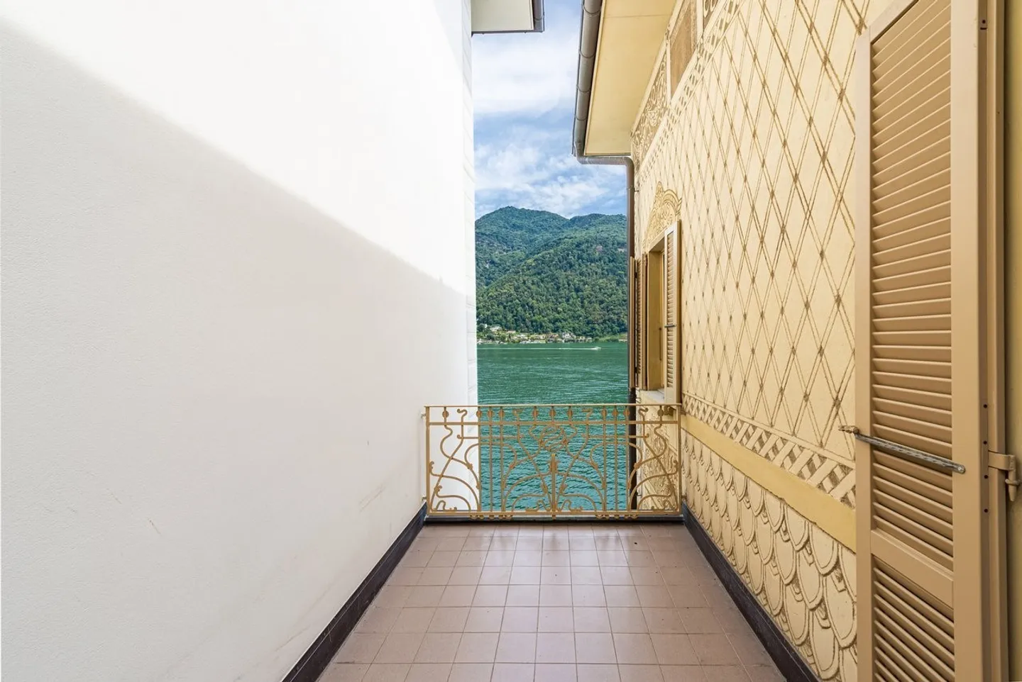 Maison typique du Tessin sur le bord du lac de Morcote - Photo 6 sur 13