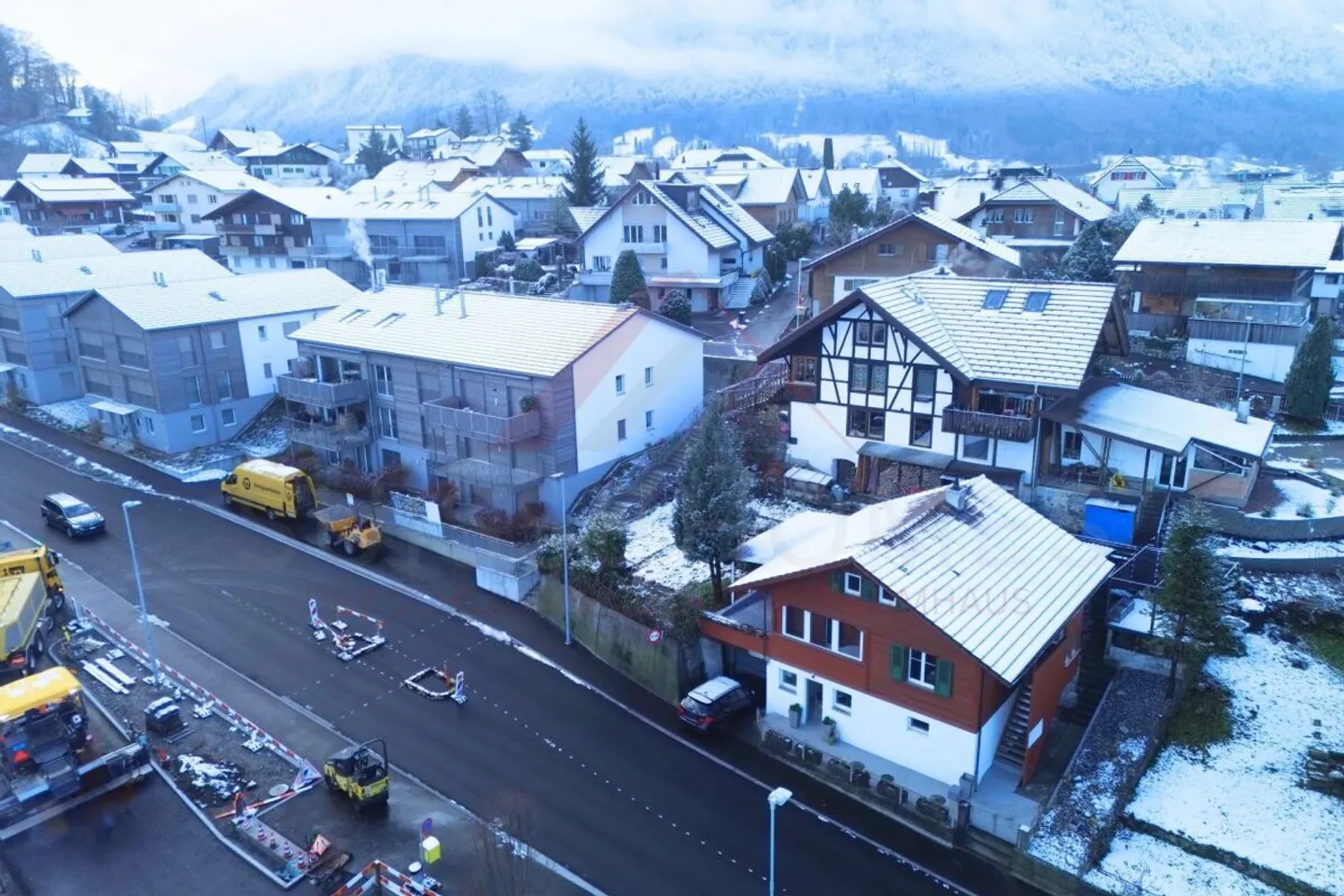 Einfamilienhaus mit modernem Wohnkomfort und charmantem Charakter - 4.5 Zimmer in 3700 Spiez - Foto 14 von 19