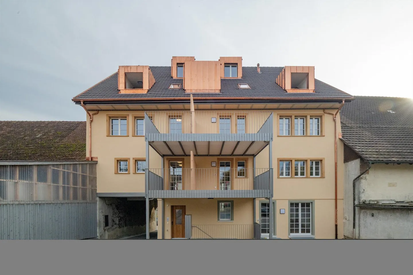 Bellissimo appartamento nuovo di 3,5 locali con area giardino - Foto 1 di 6