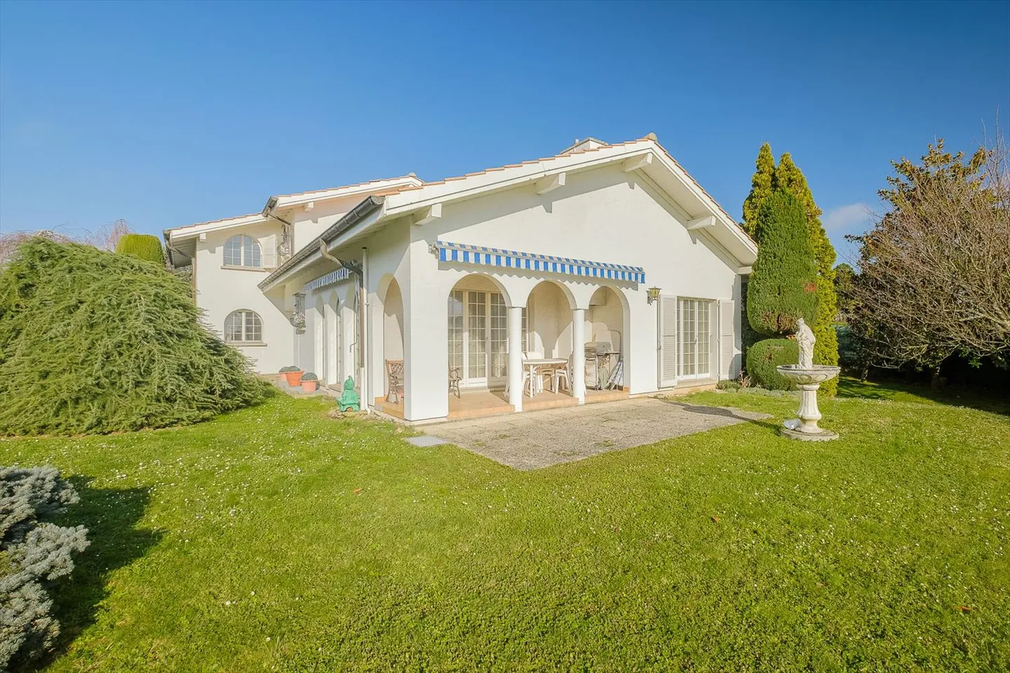 Casa singola in affitto - Foto 2 di 2