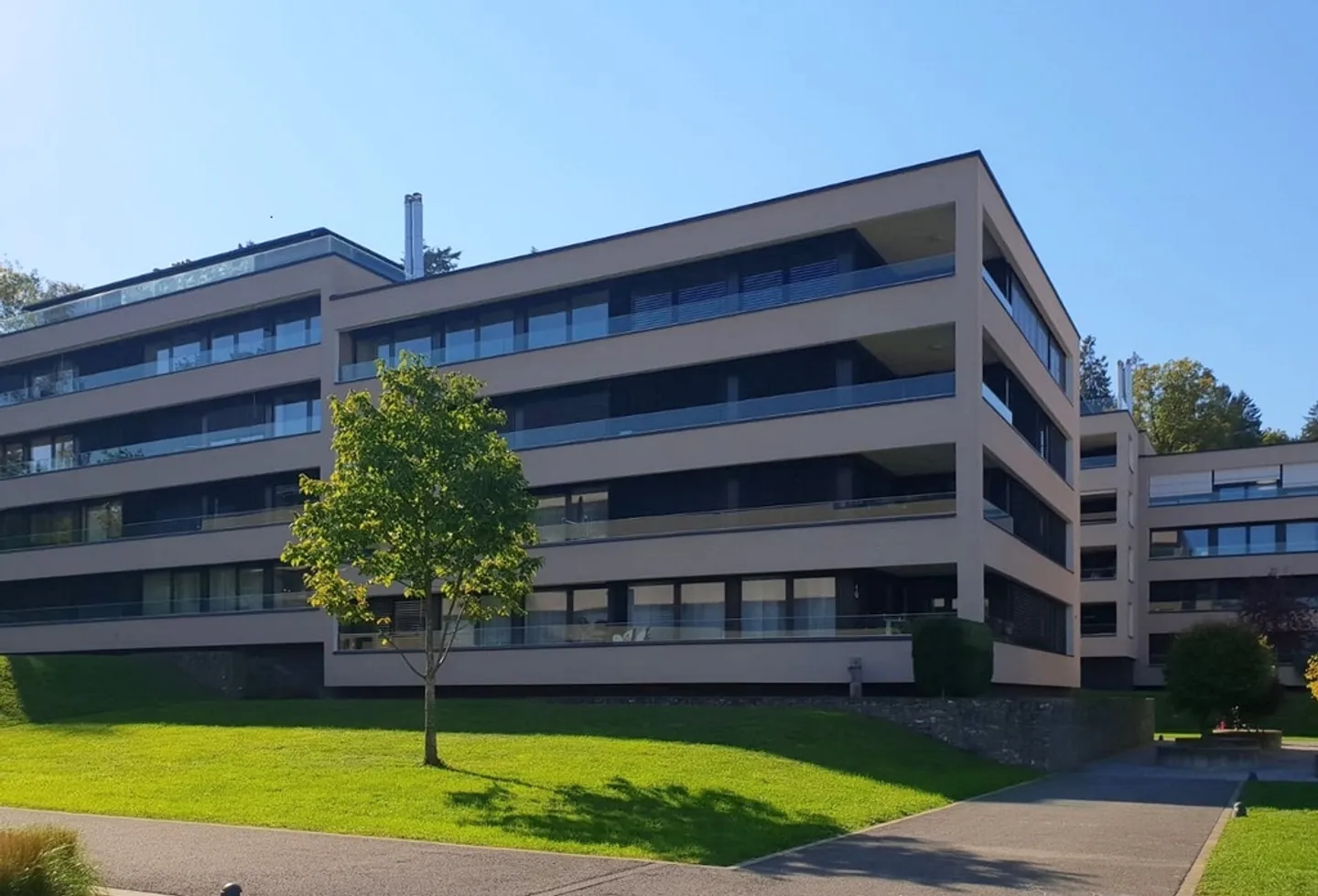 Motorcycle parking space for rent! - Photo 1 of 1