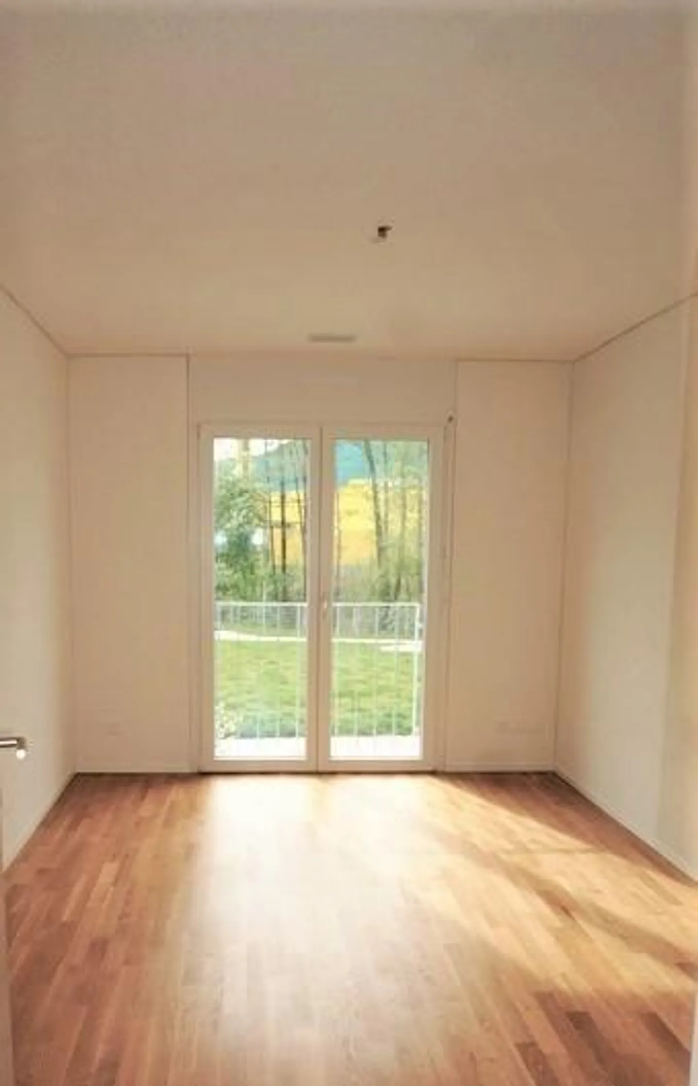 modern 3.5-room apartment with sunny balcony in a quiet location - Photo 7 of 10